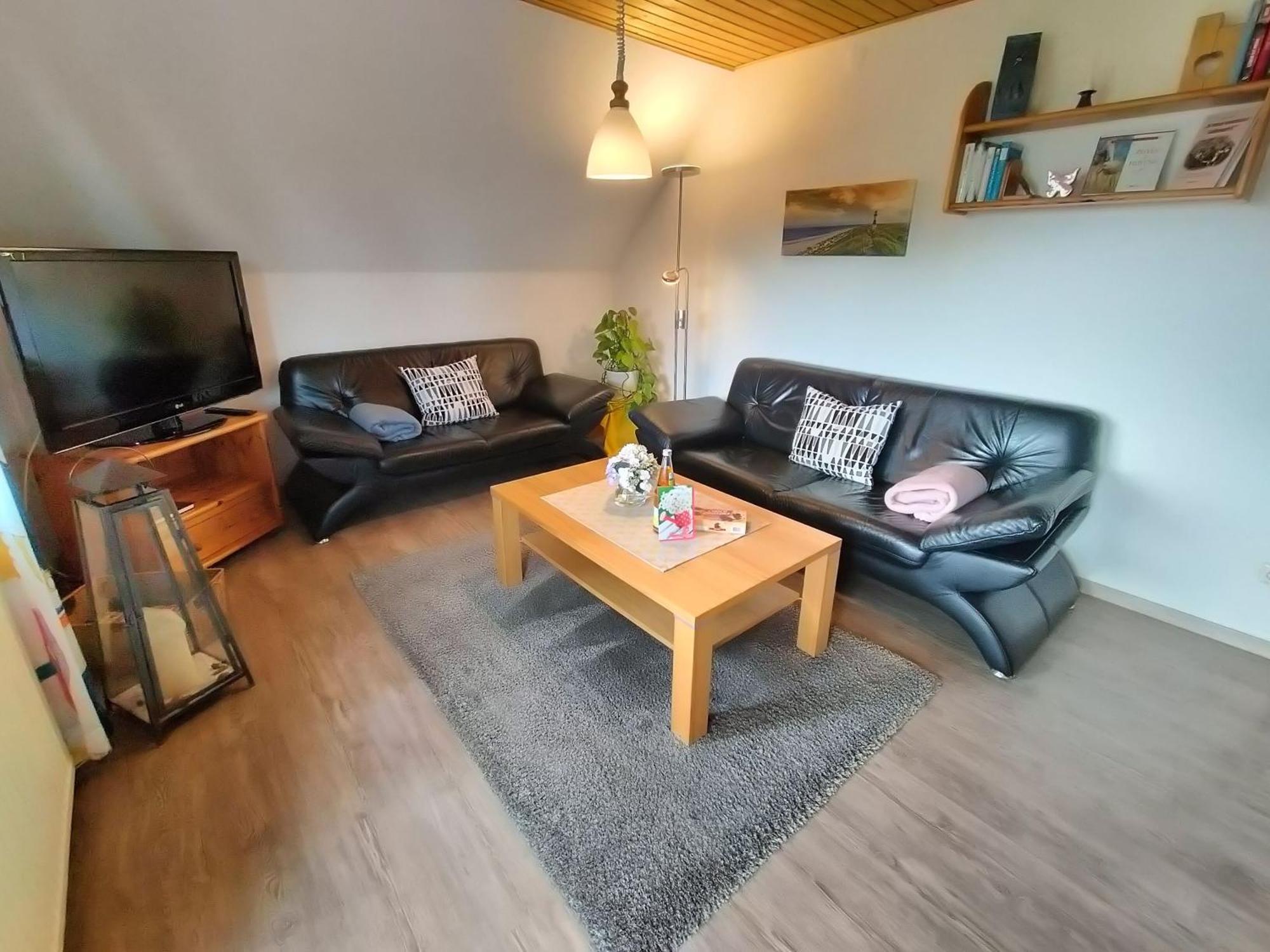 Ferienwohnung Mona, 65314 Moormerland 外观 照片